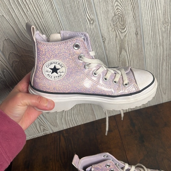 GIRLS' CONVERSE CHUCK TAYLOR ALLSTAR LUGLIFT PS SNEAKERS Purple Sparkles Size 2 - Picture 3 of 8